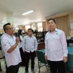 Hari Pertama Perkuliahan Luring, Rektor UIN Sunan Gunung Djati Bandung Tinjau Sarpras