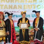Sinergi Agama dan Budaya, Rektor UIN Bandung Apresiasi Penganugerahan Gelar Adat Kesultanan Buton kepada Menag RI